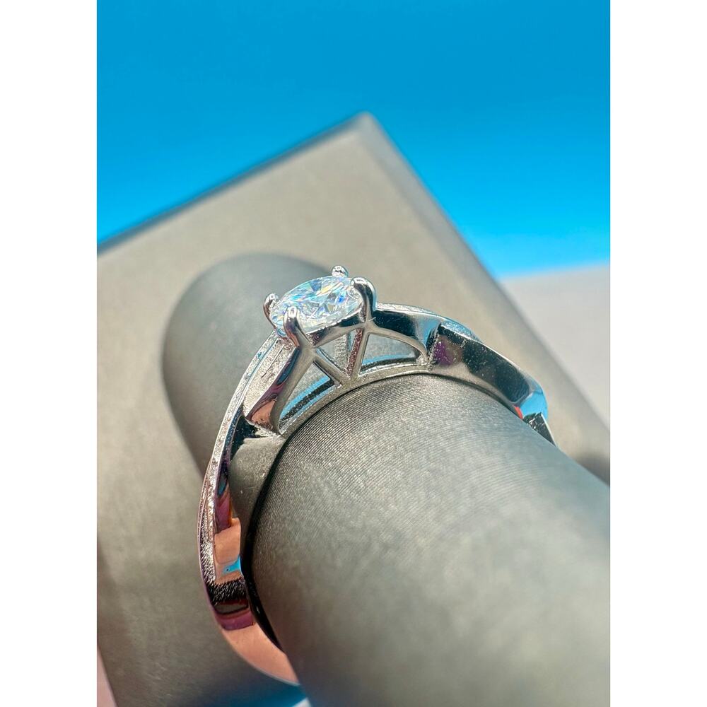 .75CTW Moissanite Ring in Sterling Silver - Size 6.75 - Picture 8 of 8